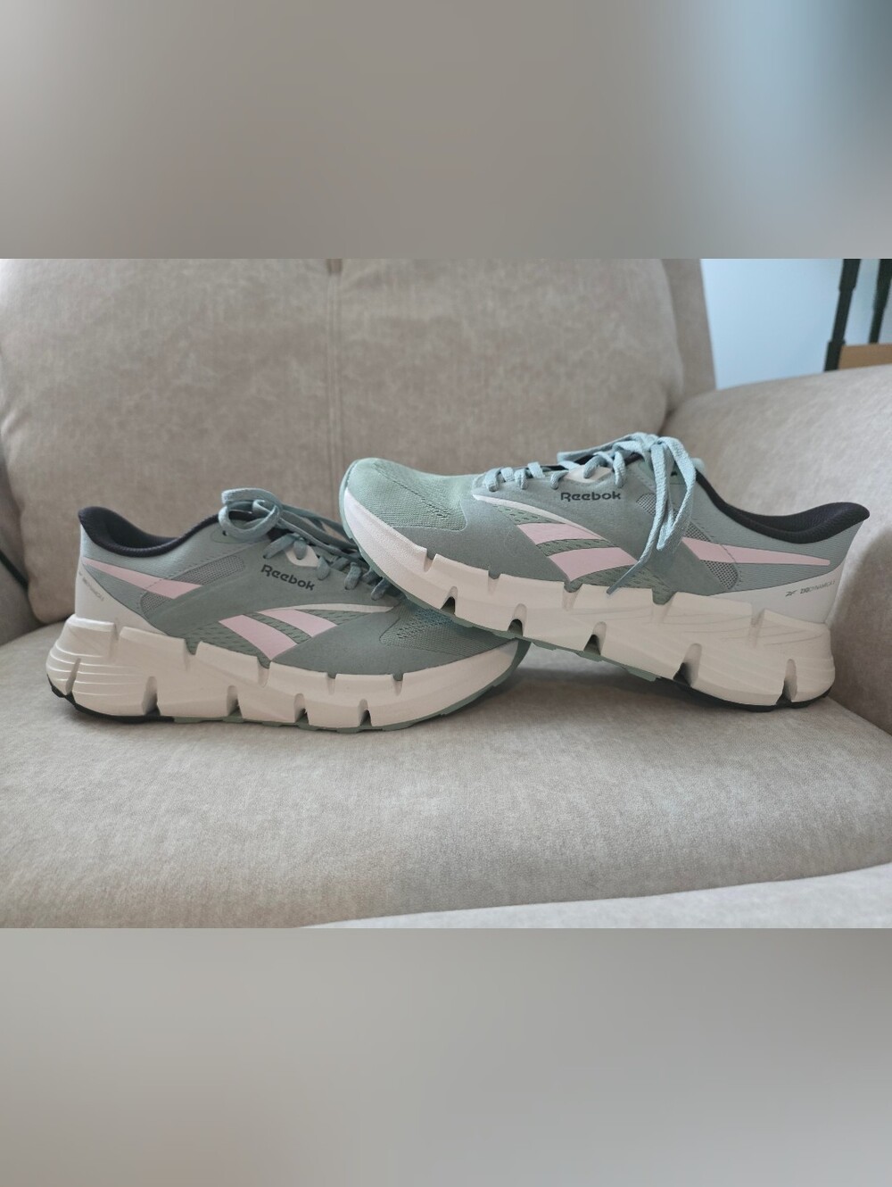 Women’s Reebok Sneaker / Running Shoe - Mint Green Size 8